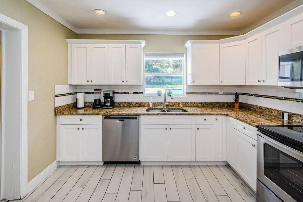 Beautiful Pool House In Old Seminole Heights! Βίλα Τάμπα Εξωτερικό φωτογραφία