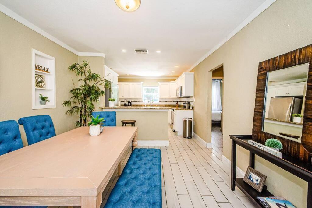 Beautiful Pool House In Old Seminole Heights! Βίλα Τάμπα Εξωτερικό φωτογραφία
